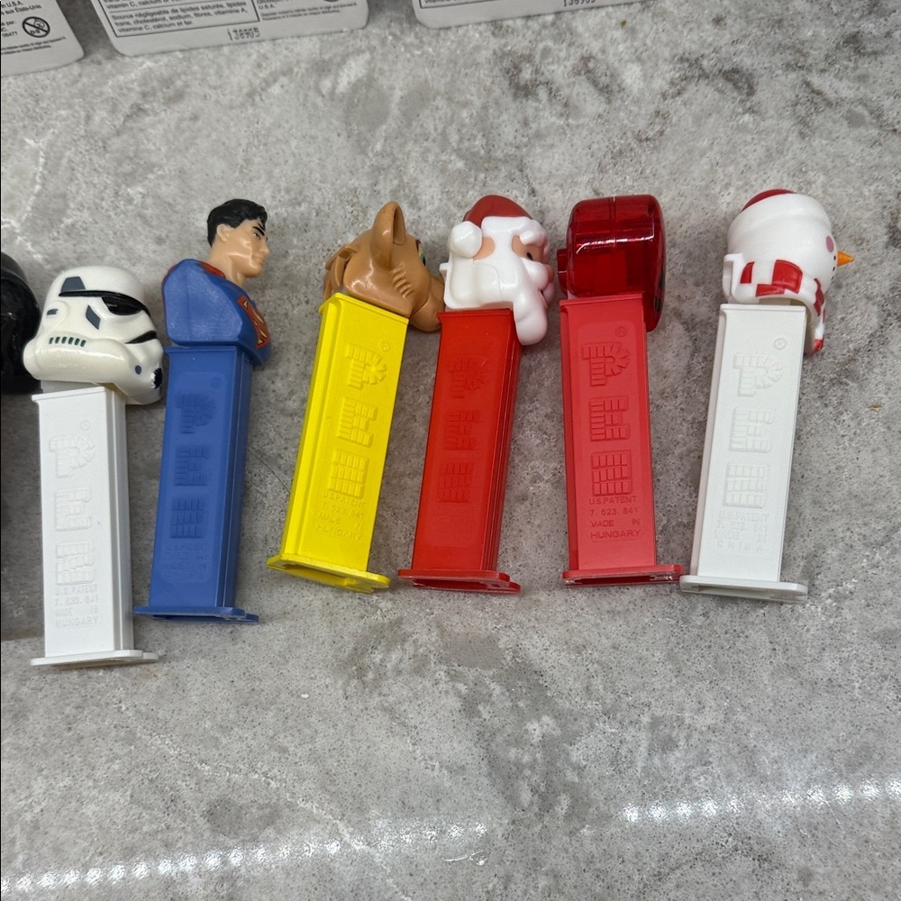 18 PEZ dispensers mix of sealed loose Star Wars, Trolls, Santa, Superman, others - Picture 9 of 13
